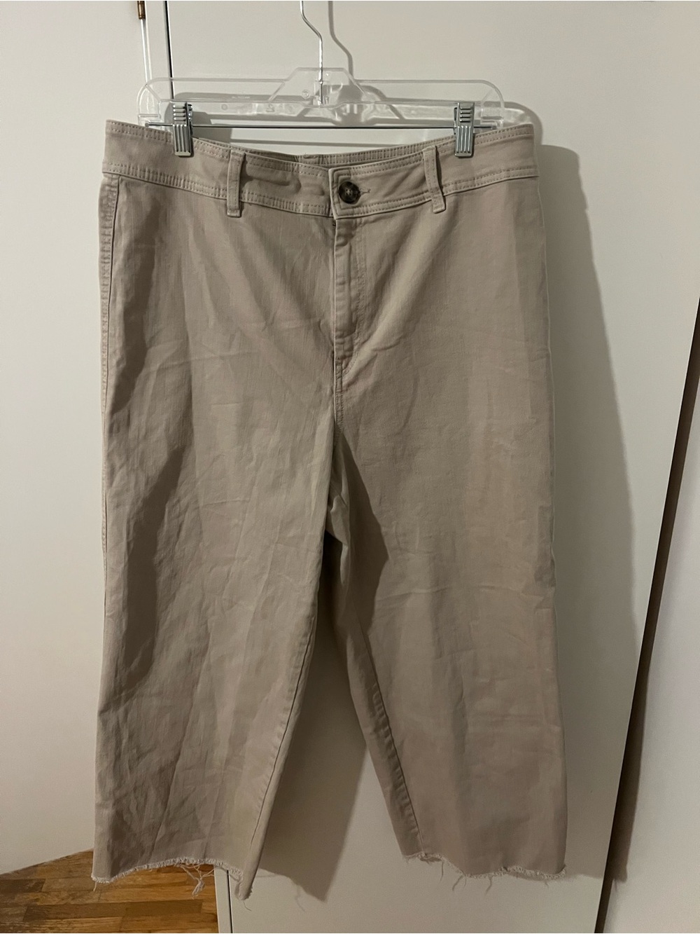 H&M Khaki Crop wide leg in Light Beige